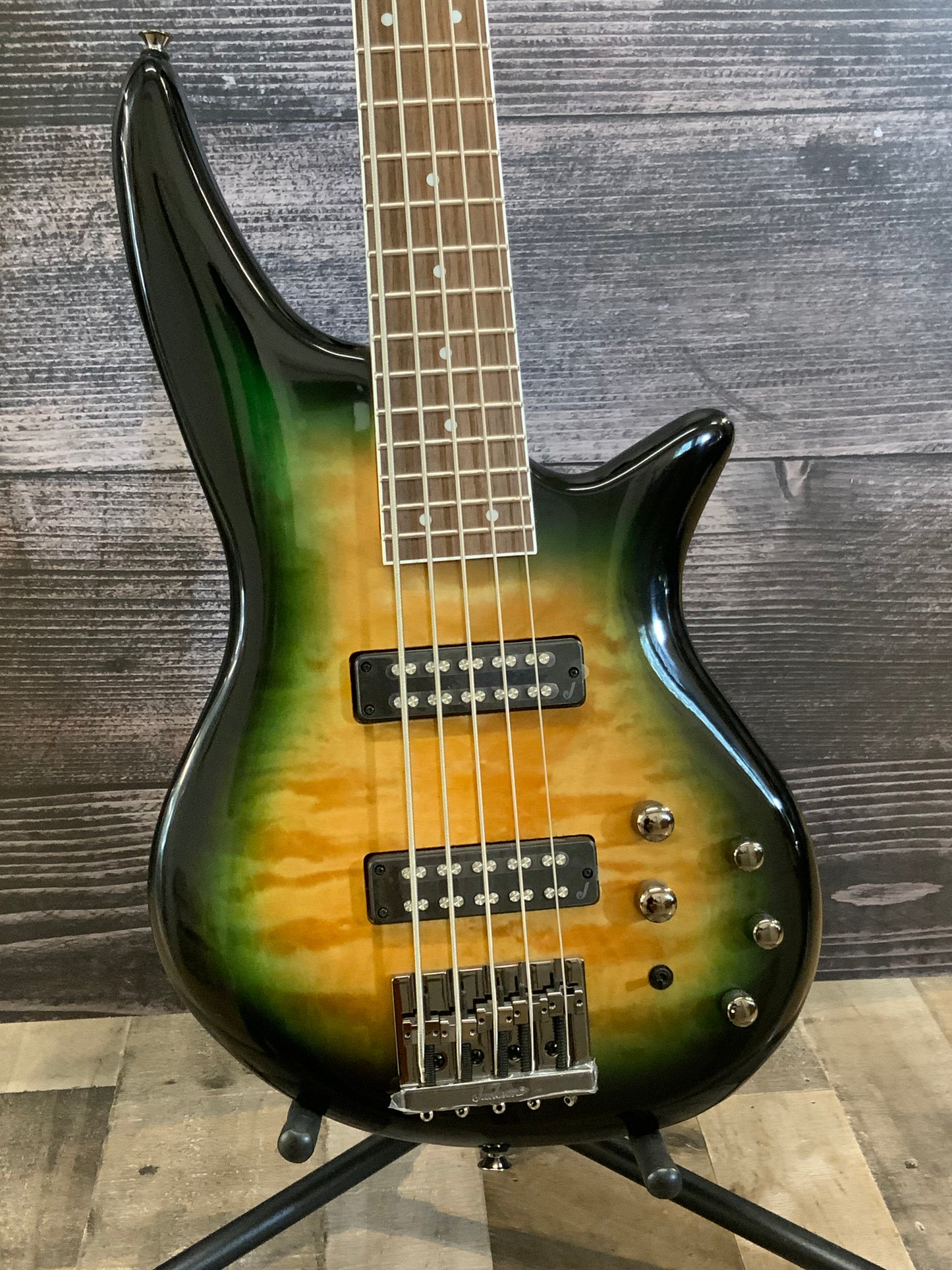Jackson JS3QV Spectra Bass - Alien Burst (used-near mint factory 2nd)