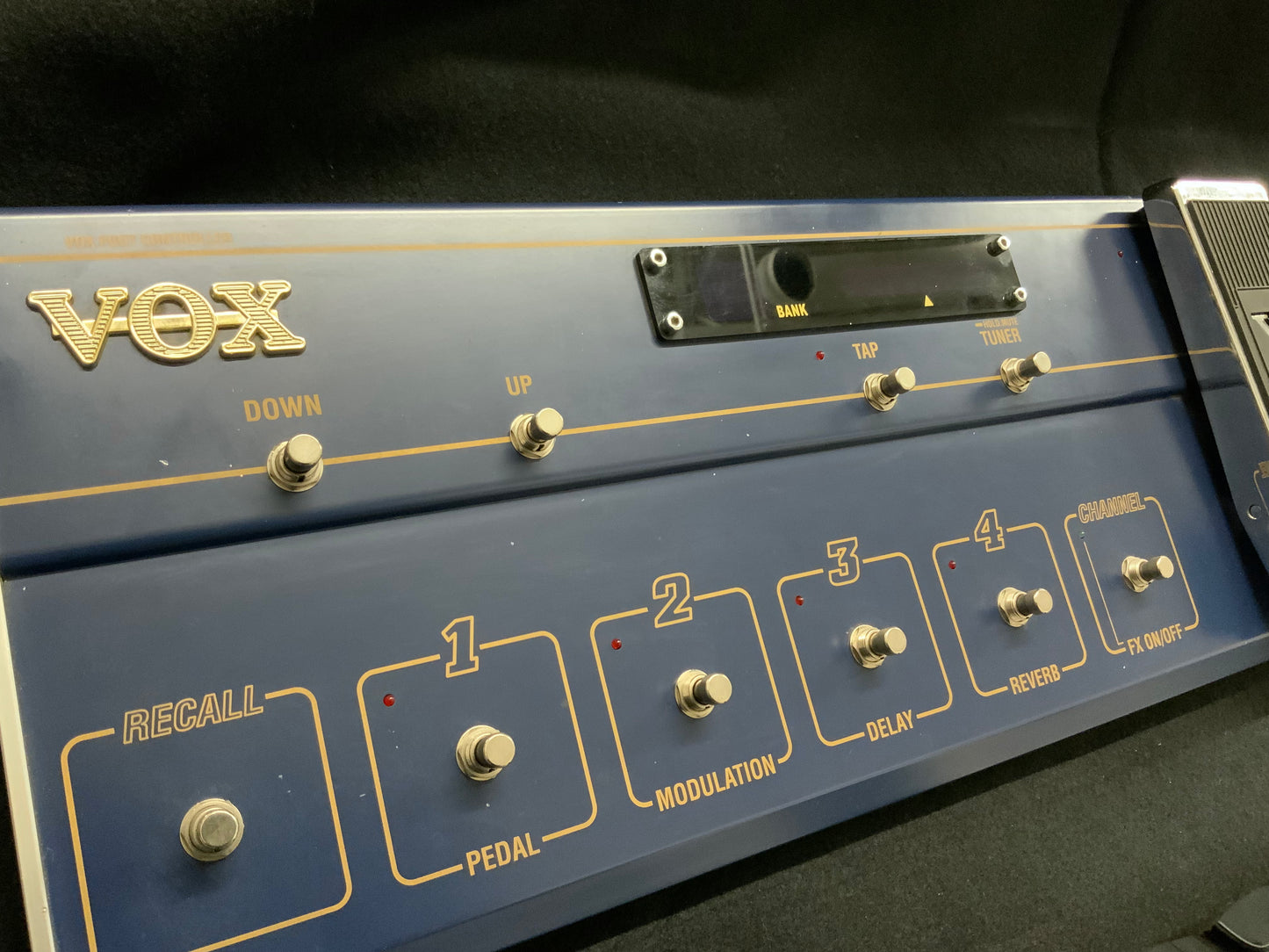 Vox Valvetronix ToneLab with Vox VC-12 Foot Controller