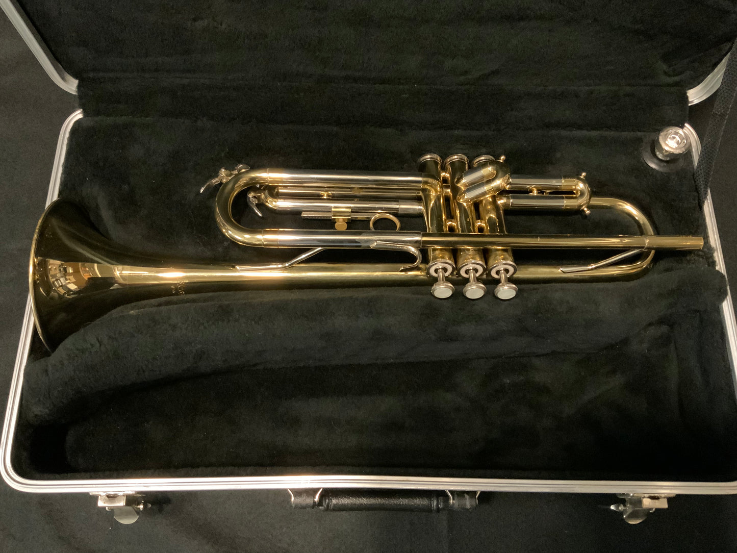Blessing B-125 Student Model Bb Trumpet (used, very good condition)