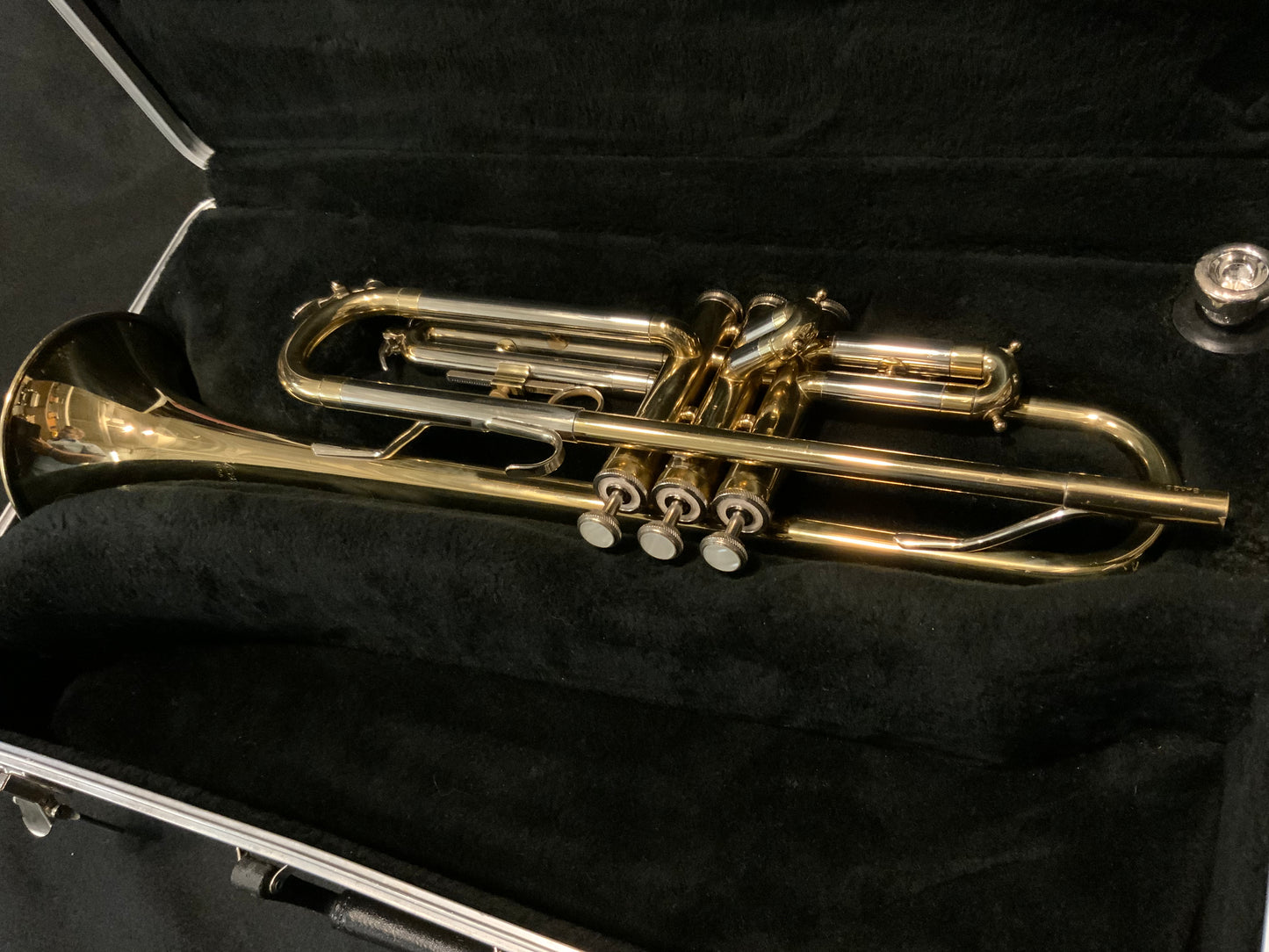 Blessing B-125 Student Model Bb Trumpet (used, very good condition)