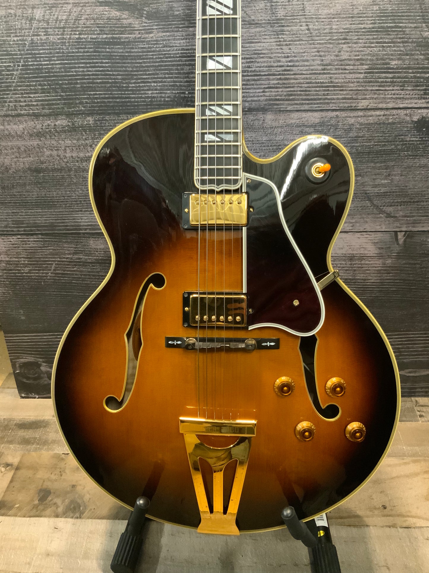 1992 Gibson Super 400 Archtop Guitar