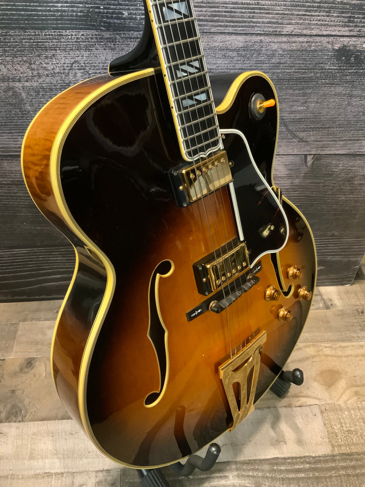 1992 Gibson Super 400 Archtop Guitar