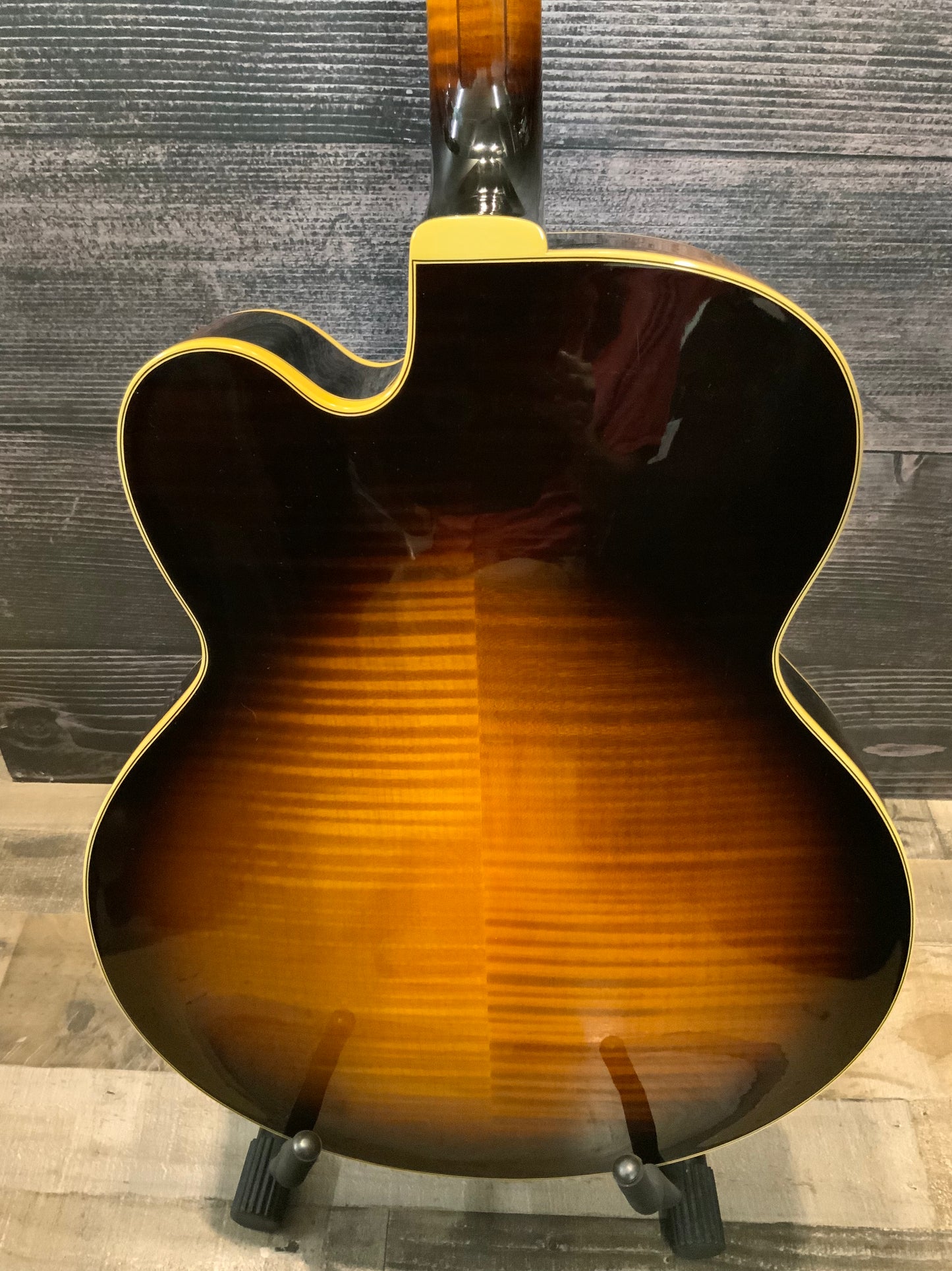 1992 Gibson Super 400 Archtop Guitar
