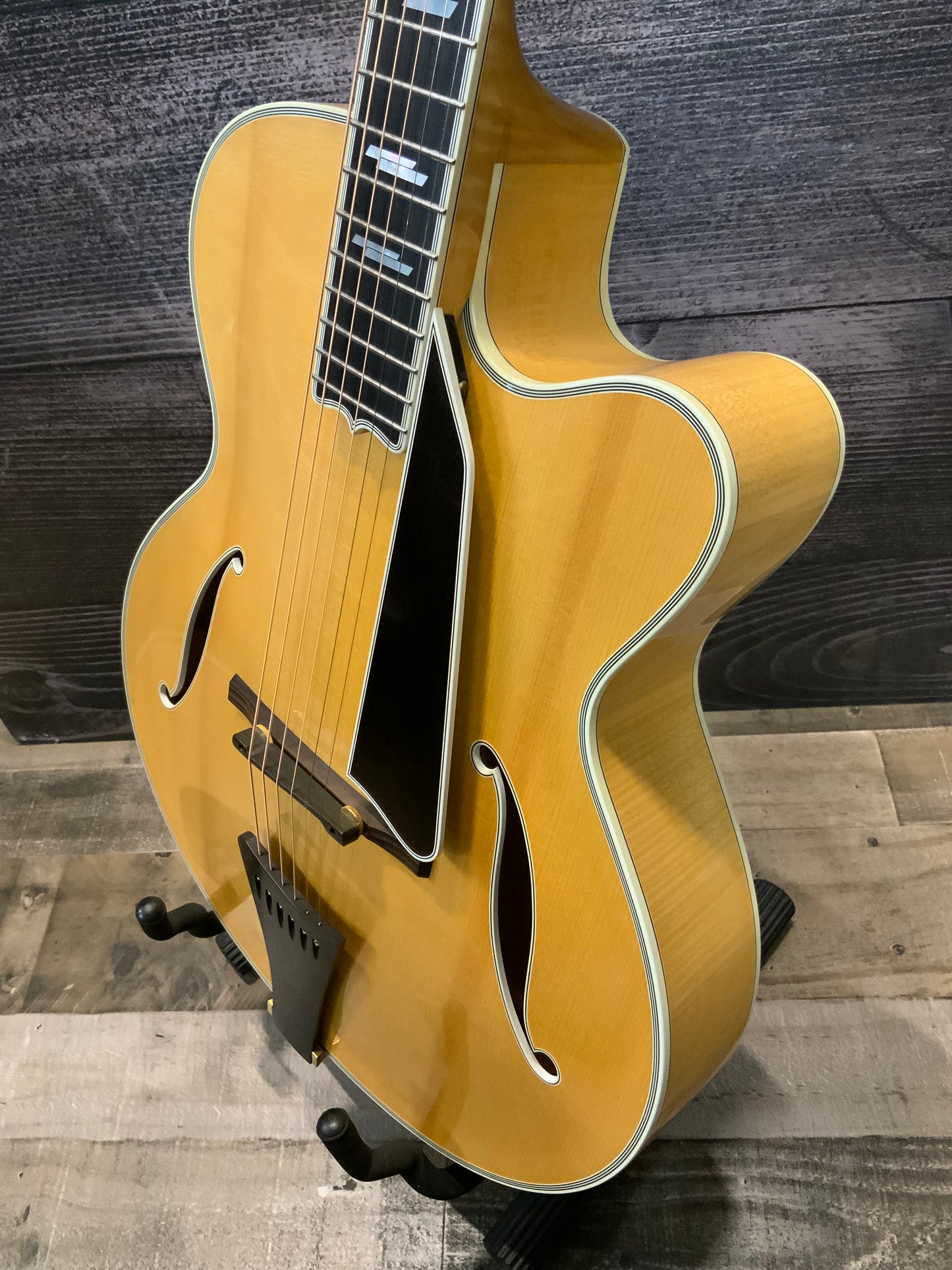 Collings AT-17 Archtop Guitar (used, excellent condition, 1992)