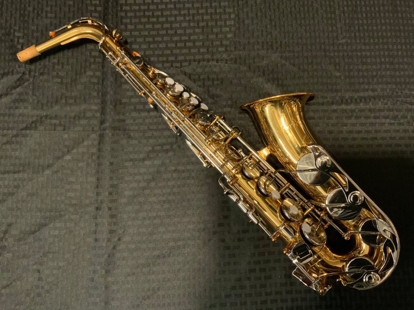 Vito Student Model Alto Saxophone Made in Japan (used, very good condition)