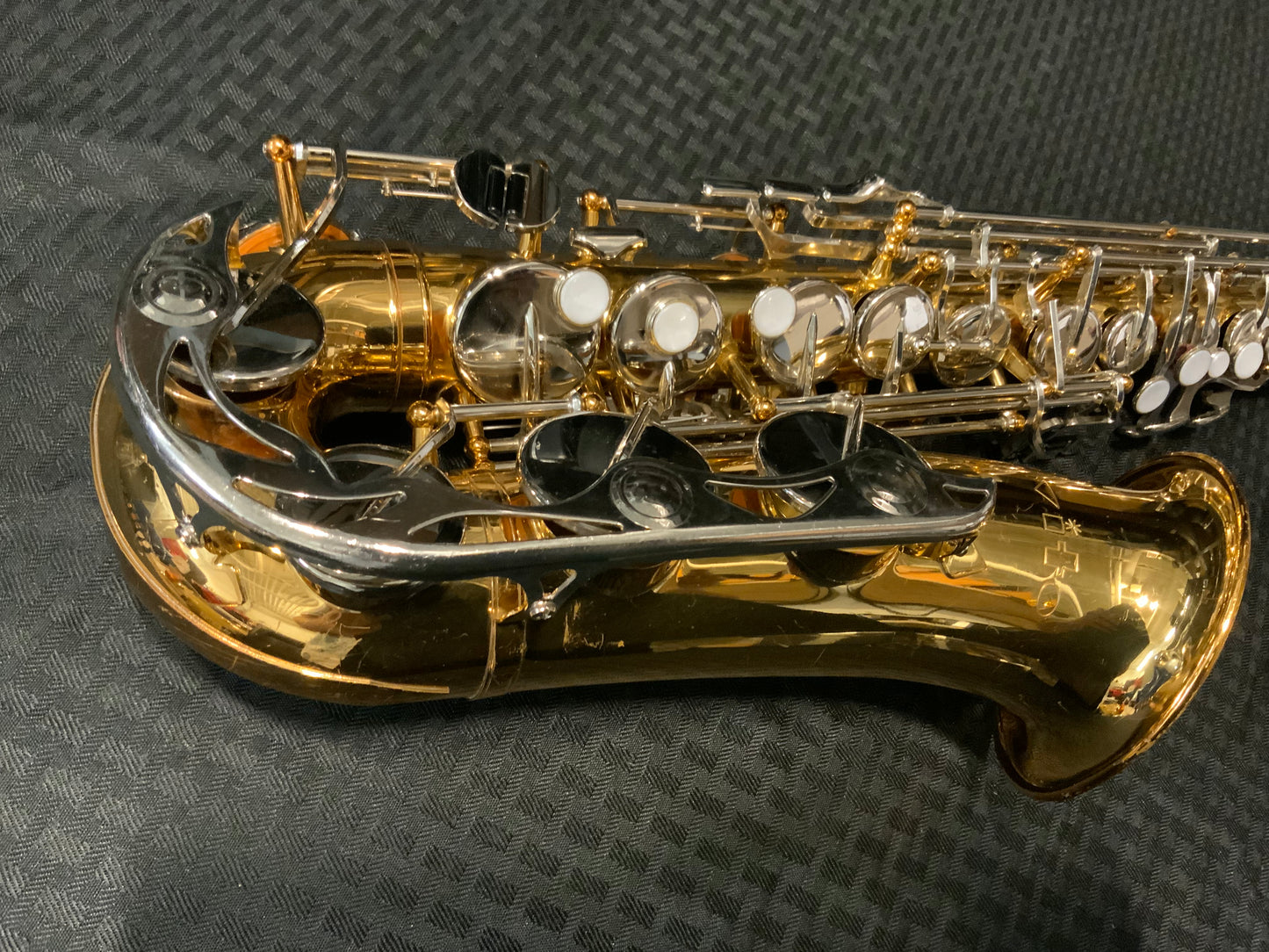 Vito Student Model Alto Saxophone Made in Japan (used, very good condition)