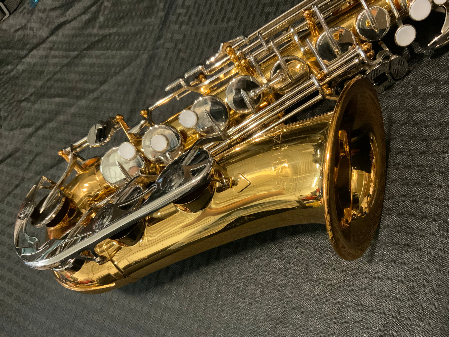 Vito Student Model Alto Saxophone Made in Japan (used, very good condition)