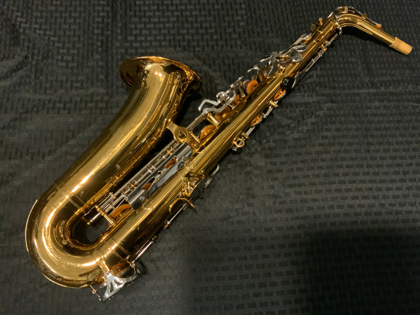 Vito Student Model Alto Saxophone Made in Japan (used, very good condition)