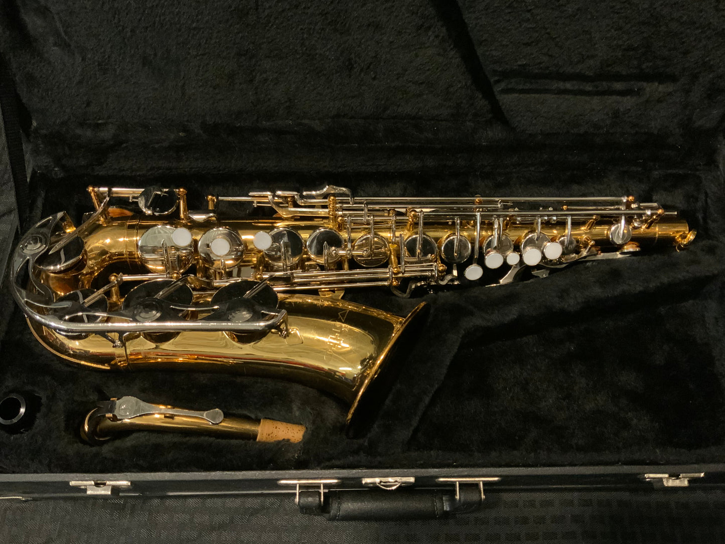 Vito Student Model Alto Saxophone Made in Japan (used, very good condition)
