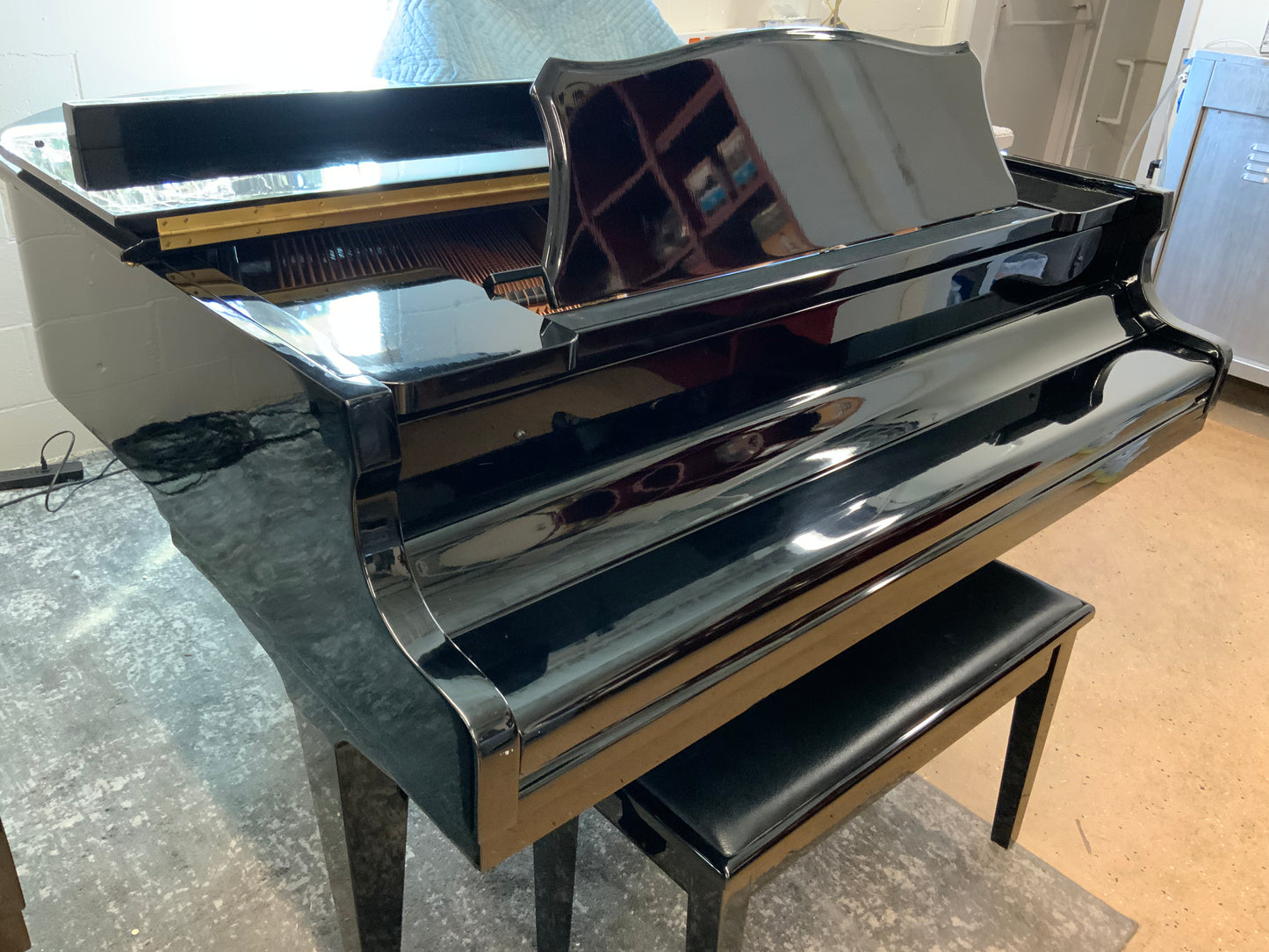 Otto Altenburg OA-047 Grand Piano