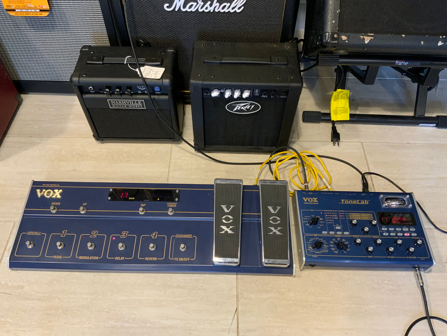 Vox Valvetronix ToneLab with Vox VC-12 Foot Controller