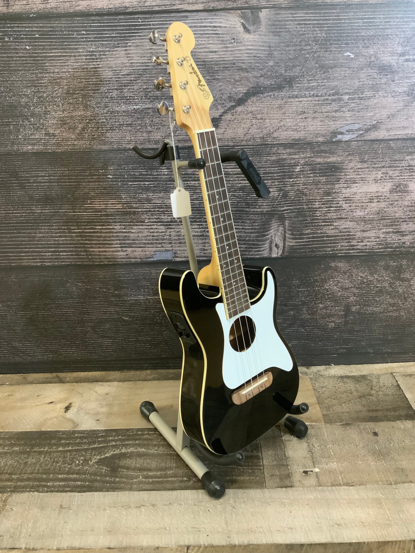 Fender Fullerton Stratocaster Ukulele - Black (used, near mint factory 2nd)