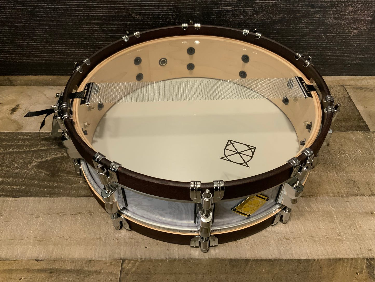 Dixon Classic Sub Zero White 3.5”x14” Maple Hoop Snare Drum PDSCL354SWM