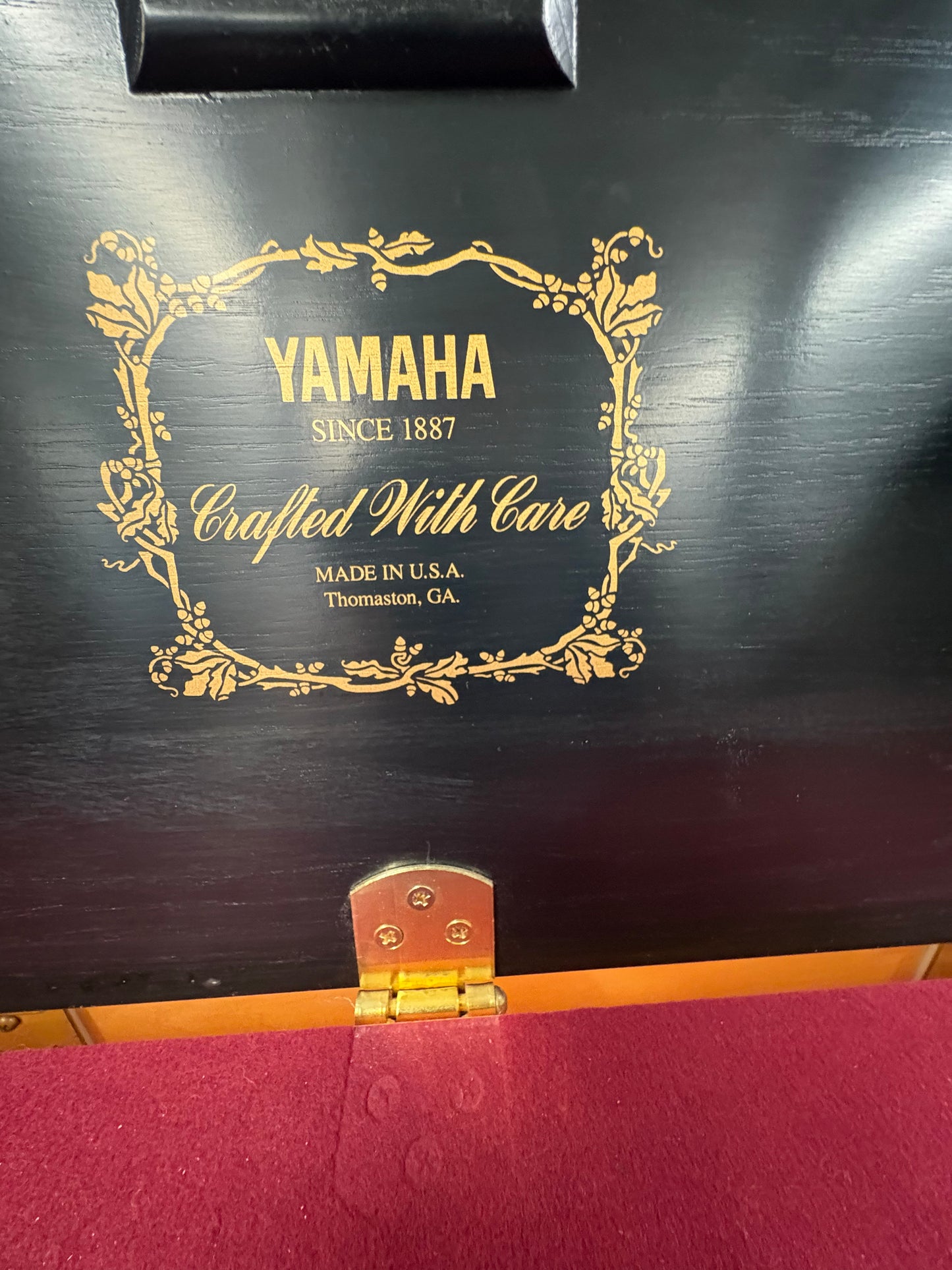 1996 Yamaha P22 Upright Piano