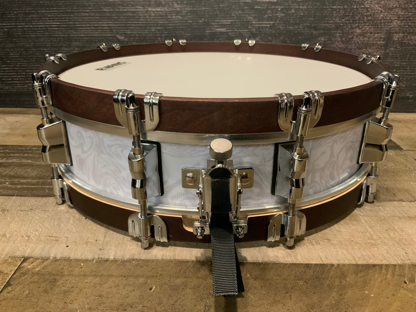 Dixon Classic Sub Zero White 3.5”x14” Maple Hoop Snare Drum PDSCL354SWM