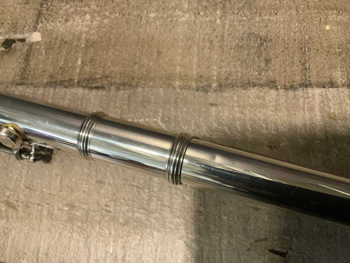 Armstrong 104 Student Model Flute (used, very good condition)