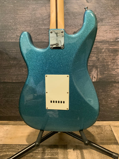 Squier Bullet Strat - Blue Sparkle (used, good condition)