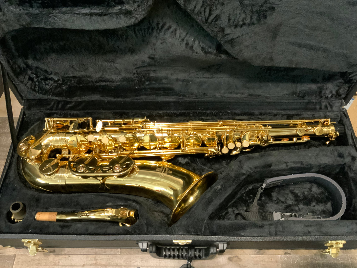 Buffet Crampon Tenor Saxophone (used, very good condition)