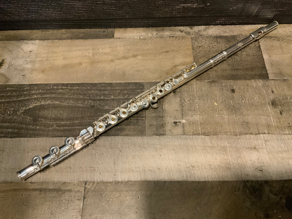 Gemeinhardt 33SB Open-Hole Professional Silver Flute (used, very good condition)