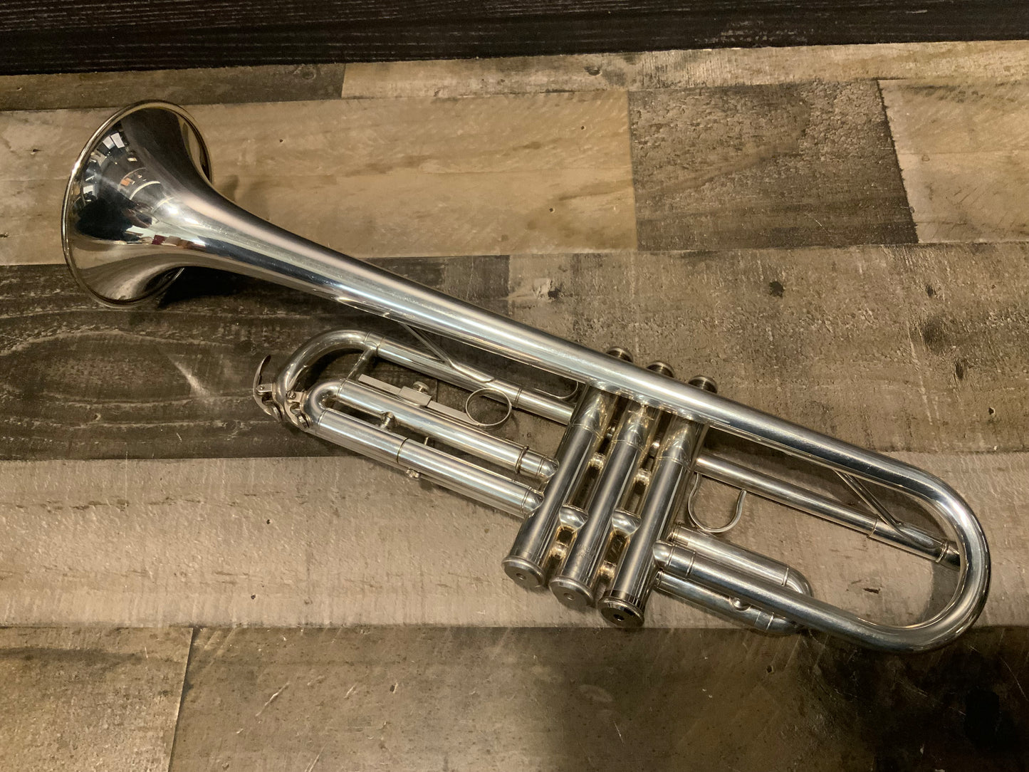 Yamaha YTR2335 Silver Plated Trumpet (used, good condition)
