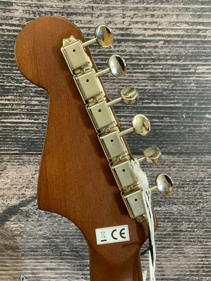 Fender Newporter Player CAR WN