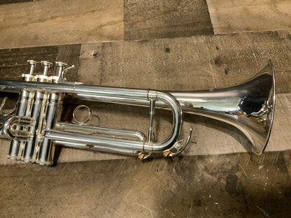 Blessing 1660 Silver Plated Bb Trumpet (used, near mint excellent condition)