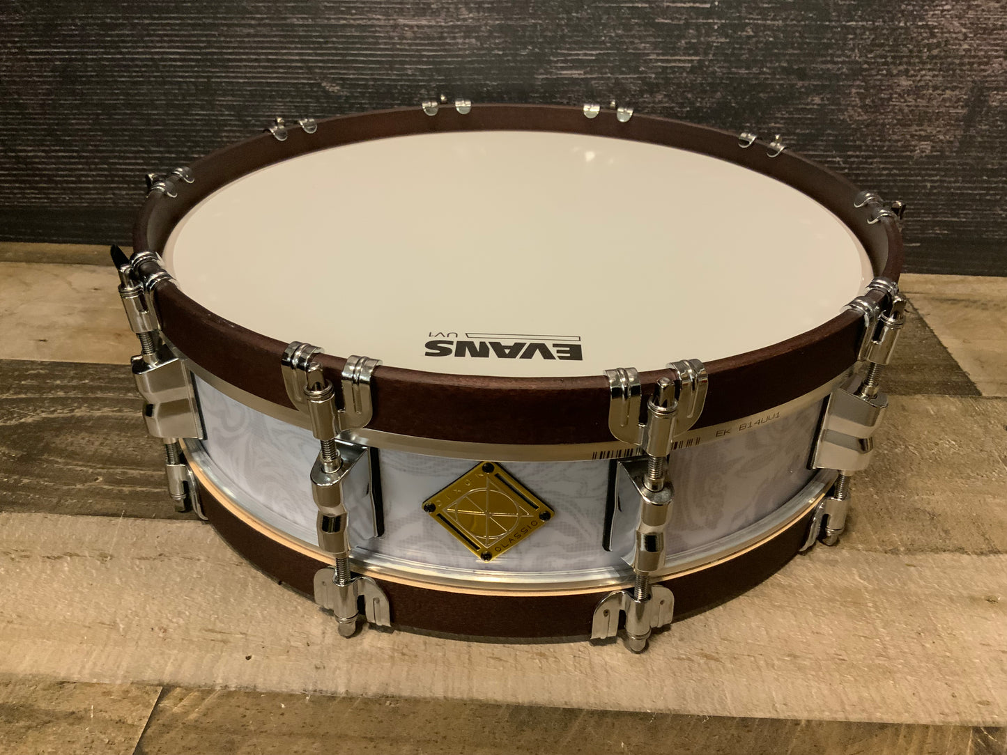 Dixon Classic Sub Zero White 3.5”x14” Maple Hoop Snare Drum PDSCL354SWM