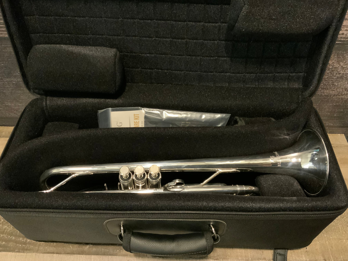 Blessing 1660 Silver Plated Bb Trumpet (used, near mint excellent condition)