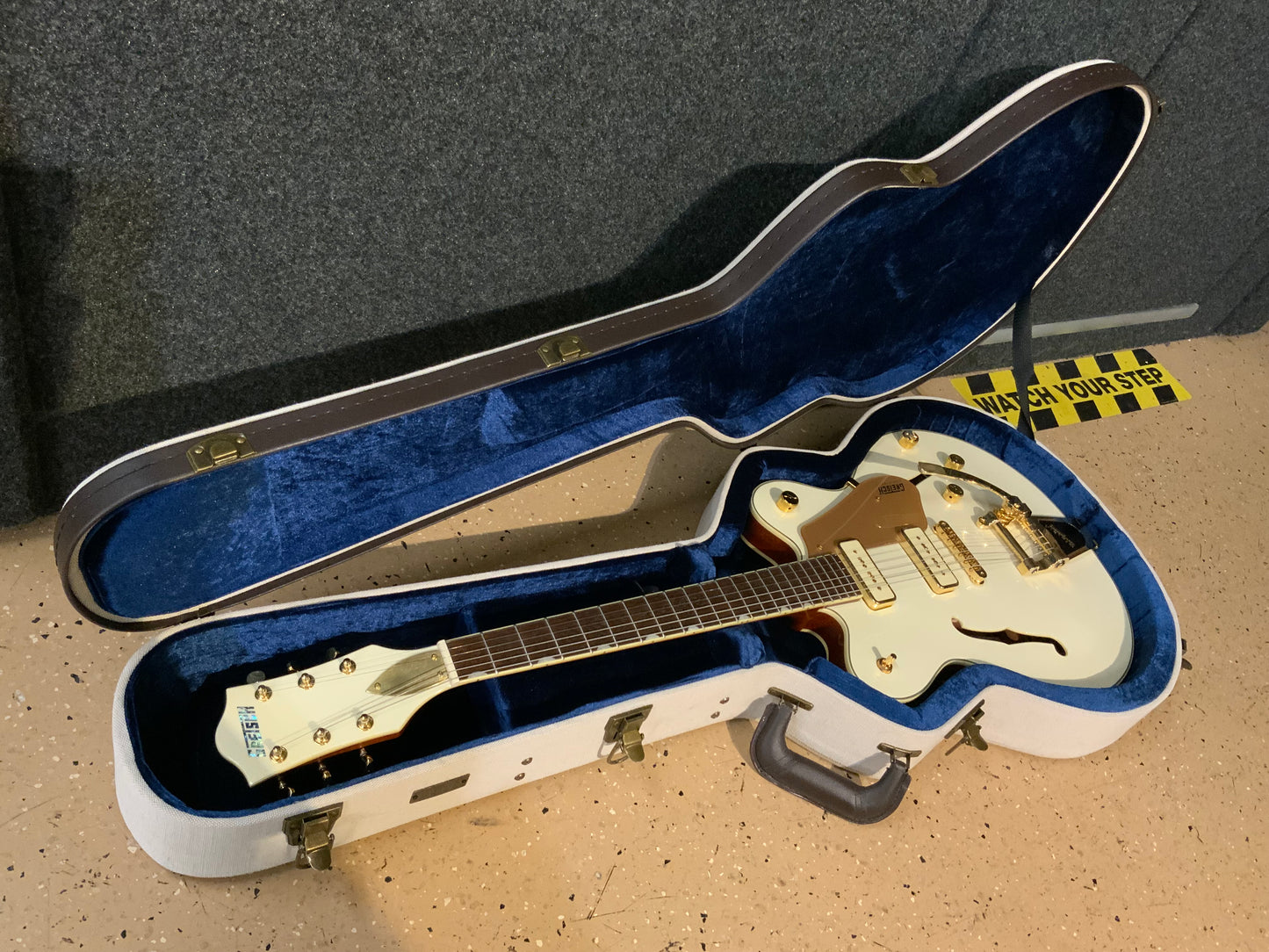 Gretsch Electromatic LTD Pristine Center Block Double-Cut Electric Guitar - White Gold (used, excellent condition)
