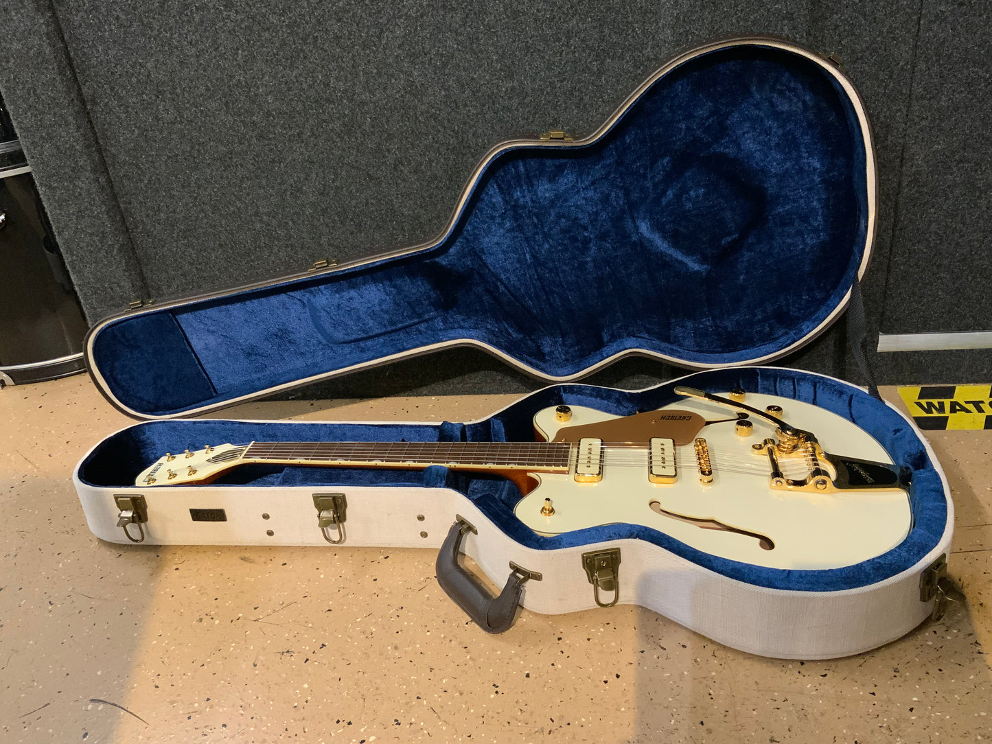 Gretsch Electromatic LTD Pristine Center Block Double-Cut Electric Guitar - White Gold (used, excellent condition)