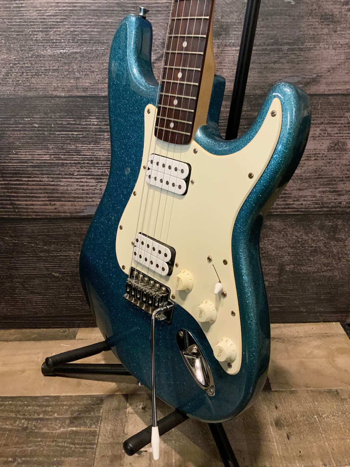 Squier Bullet Strat - Blue Sparkle (used, good condition)