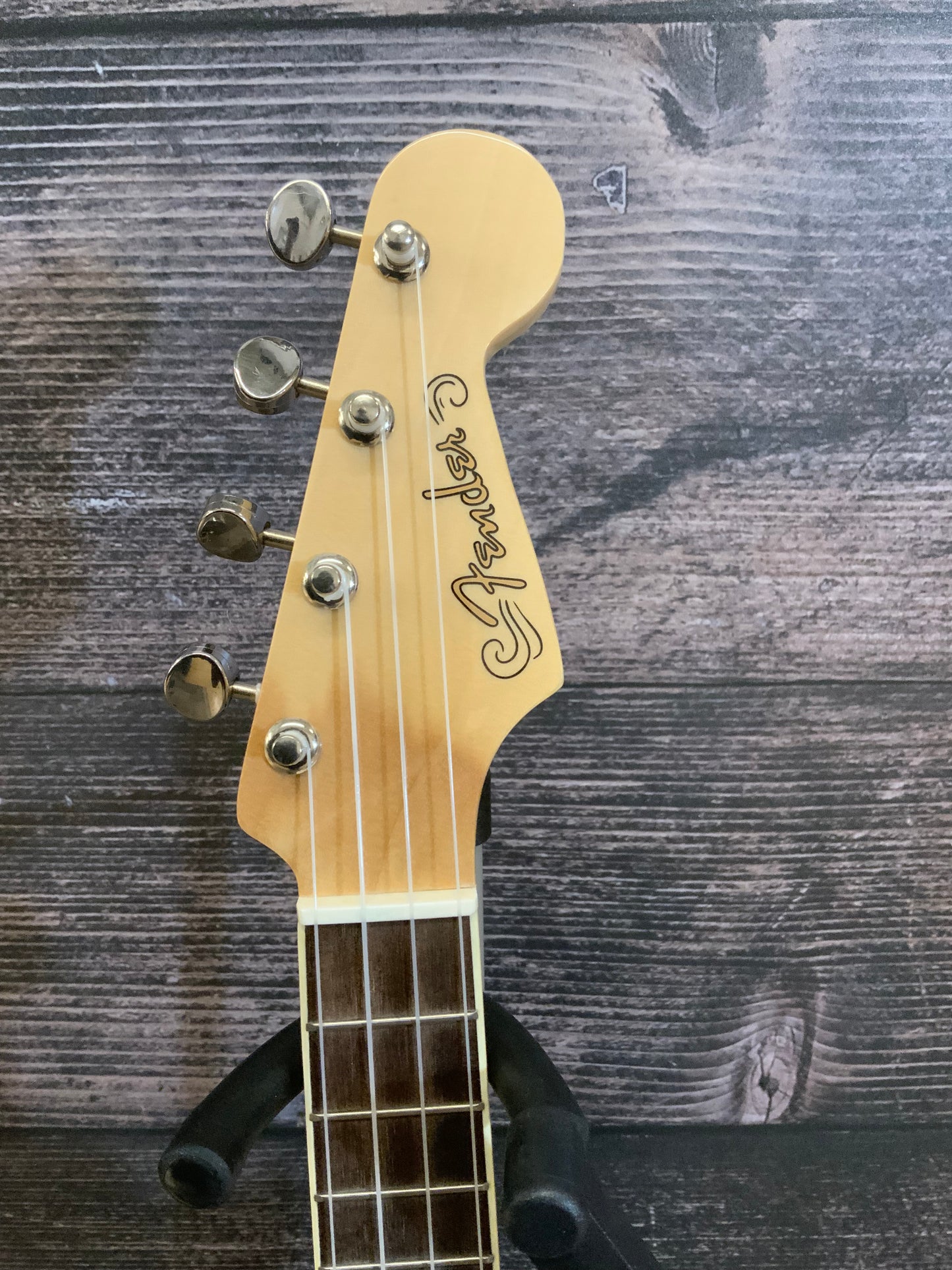 Fender Fullerton Stratocaster Ukulele - Black (used, near mint factory 2nd)