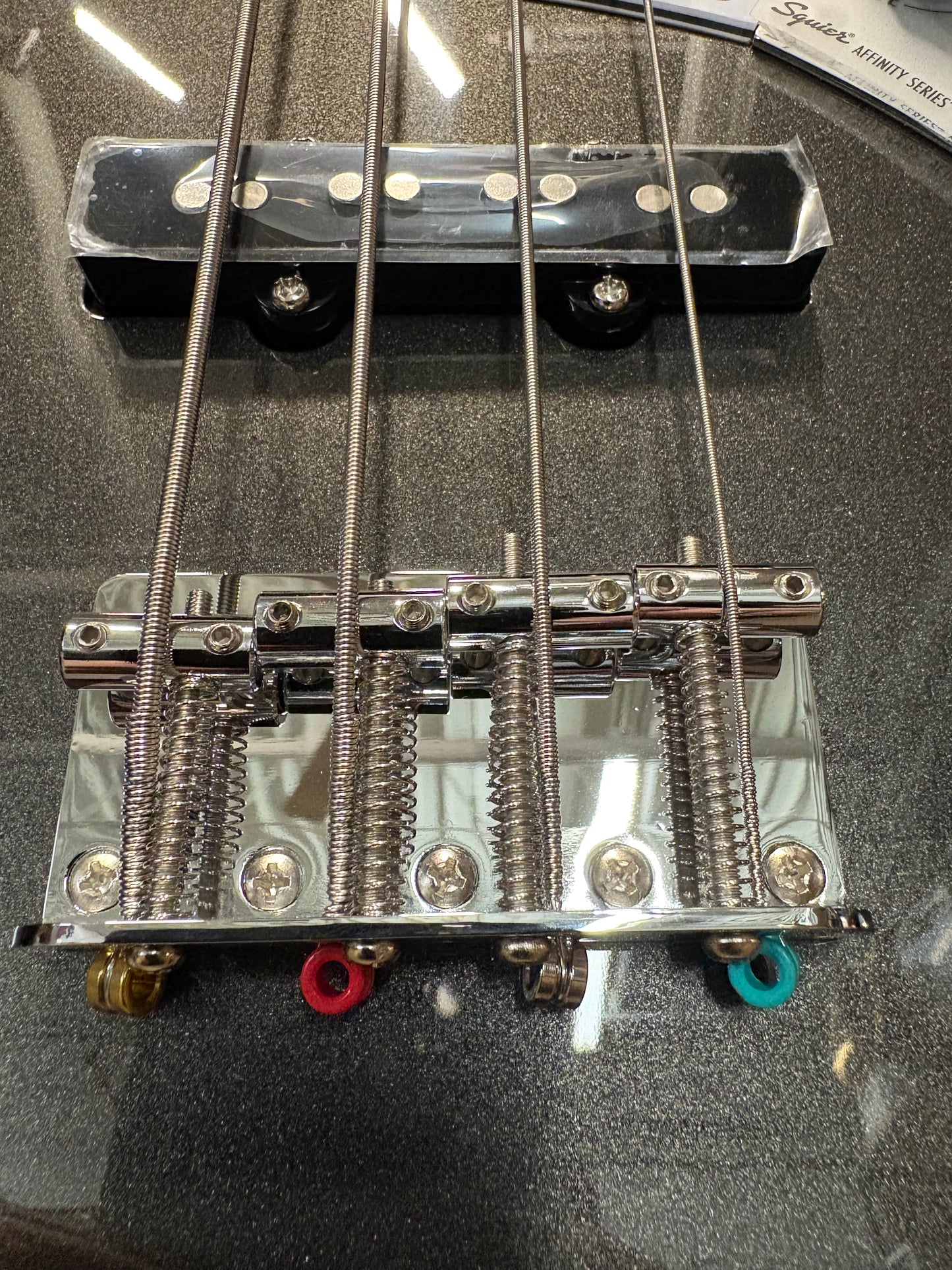 Squier Affinity Series Active Jazz Bass - Charcoal Frost Metallic (used, near mint factory 2nd)