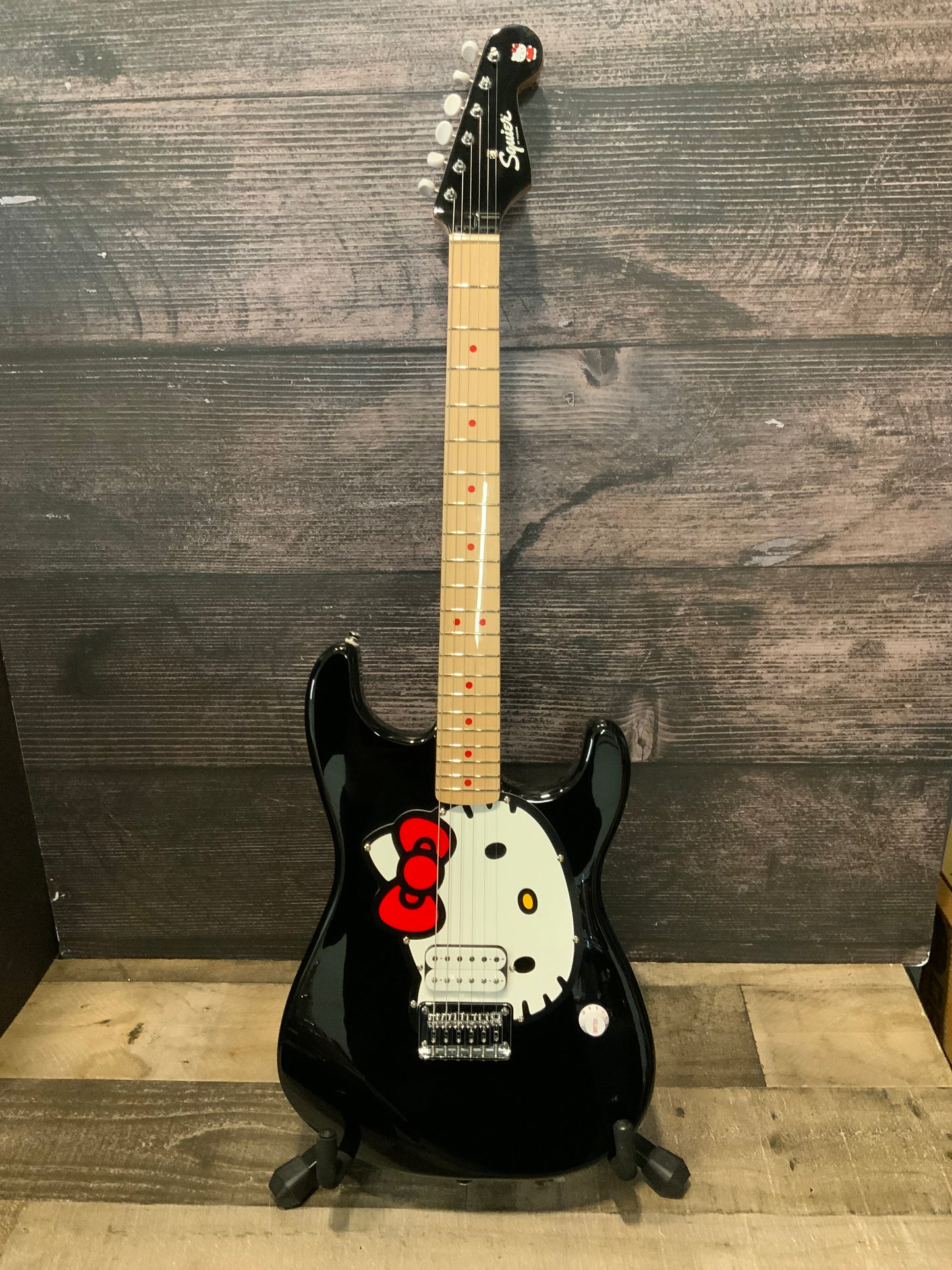 Squier Hello Kitty Stratocaster - Black Finish
