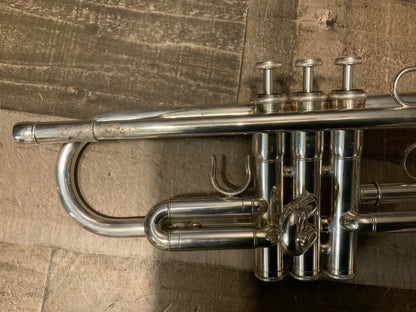 Yamaha YTR2335 Silver Plated Trumpet (used, good condition)