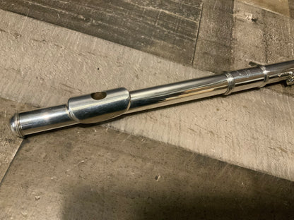 Armstrong 104 Student Model Flute (used, very good condition)