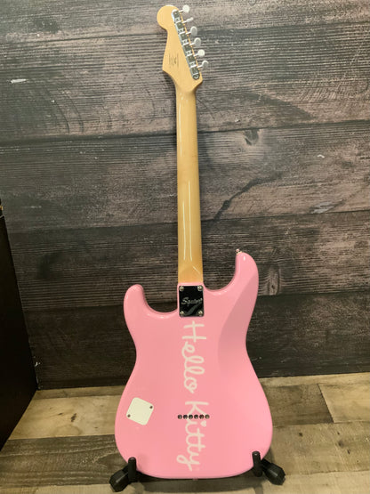 Squier Hello Kitty Stratocaster - Pink Finish