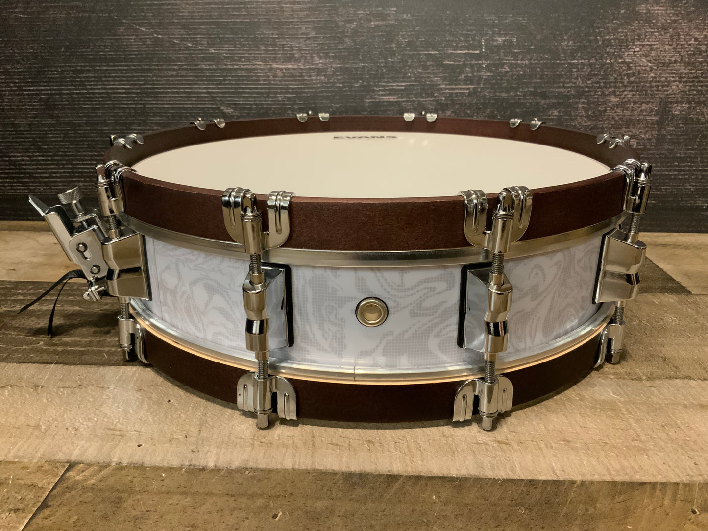 Dixon Classic Sub Zero White 3.5”x14” Maple Hoop Snare Drum PDSCL354SWM