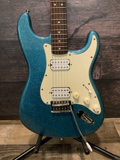 Squier Bullet Strat - Blue Sparkle (used, good condition)