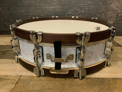 Dixon Classic Sub Zero White 3.5”x14” Maple Hoop Snare Drum PDSCL354SWM