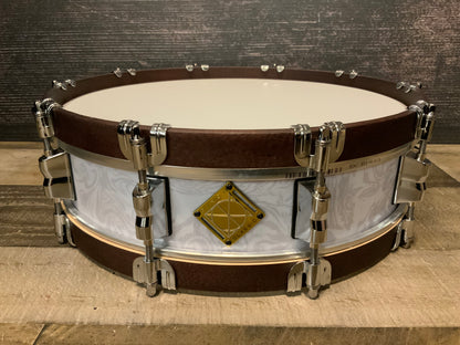 Dixon Classic Sub Zero White 3.5”x14” Maple Hoop Snare Drum PDSCL354SWM