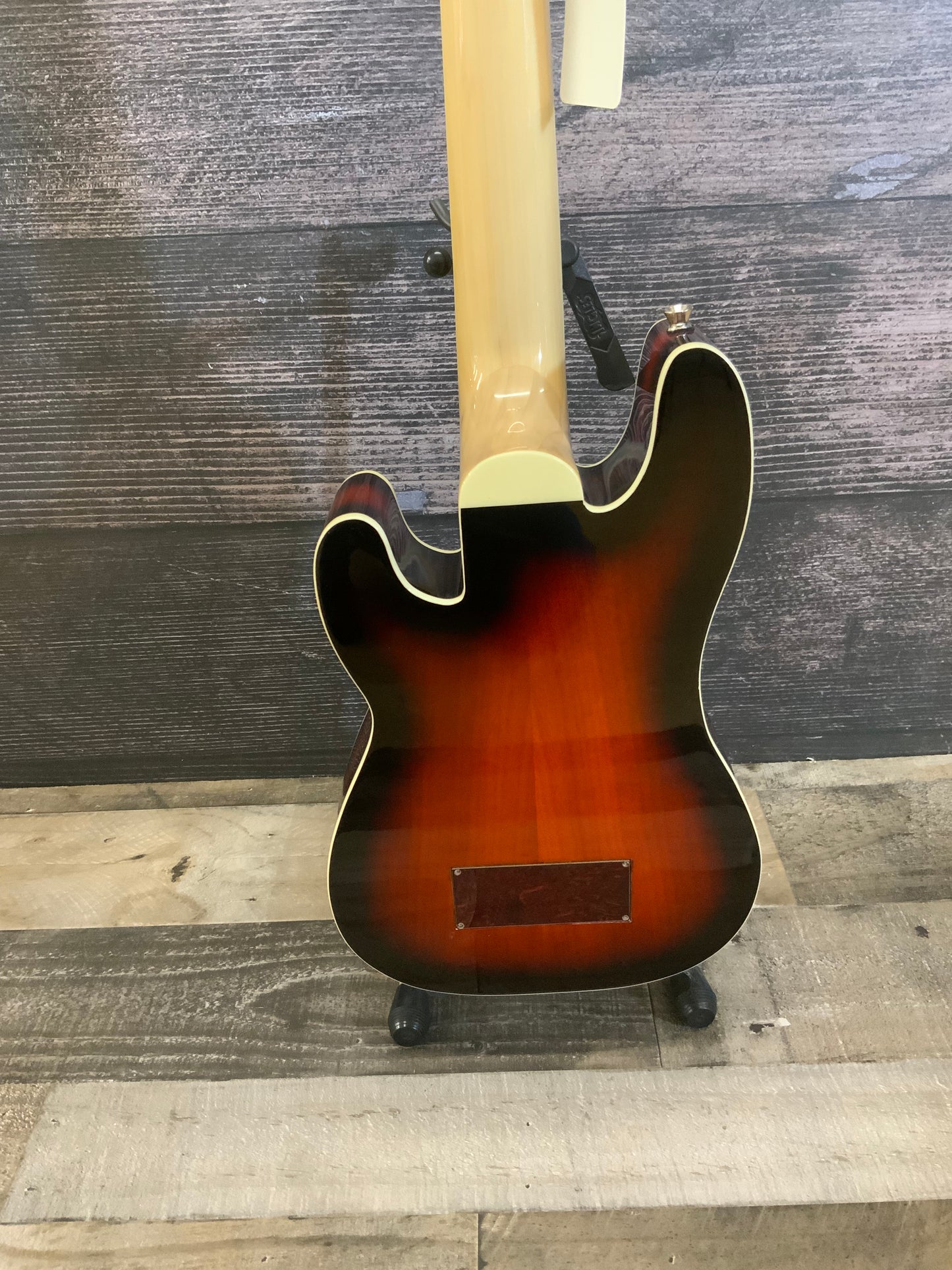 Fender Fullerton P-Bass Uke Sunburst