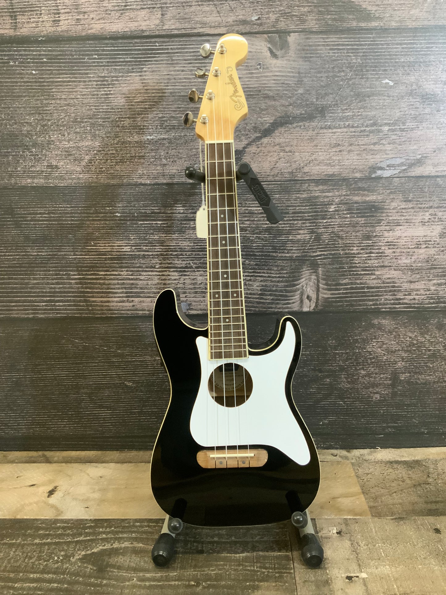 Fender Fullerton Stratocaster Ukulele - Black (used, near mint factory 2nd)