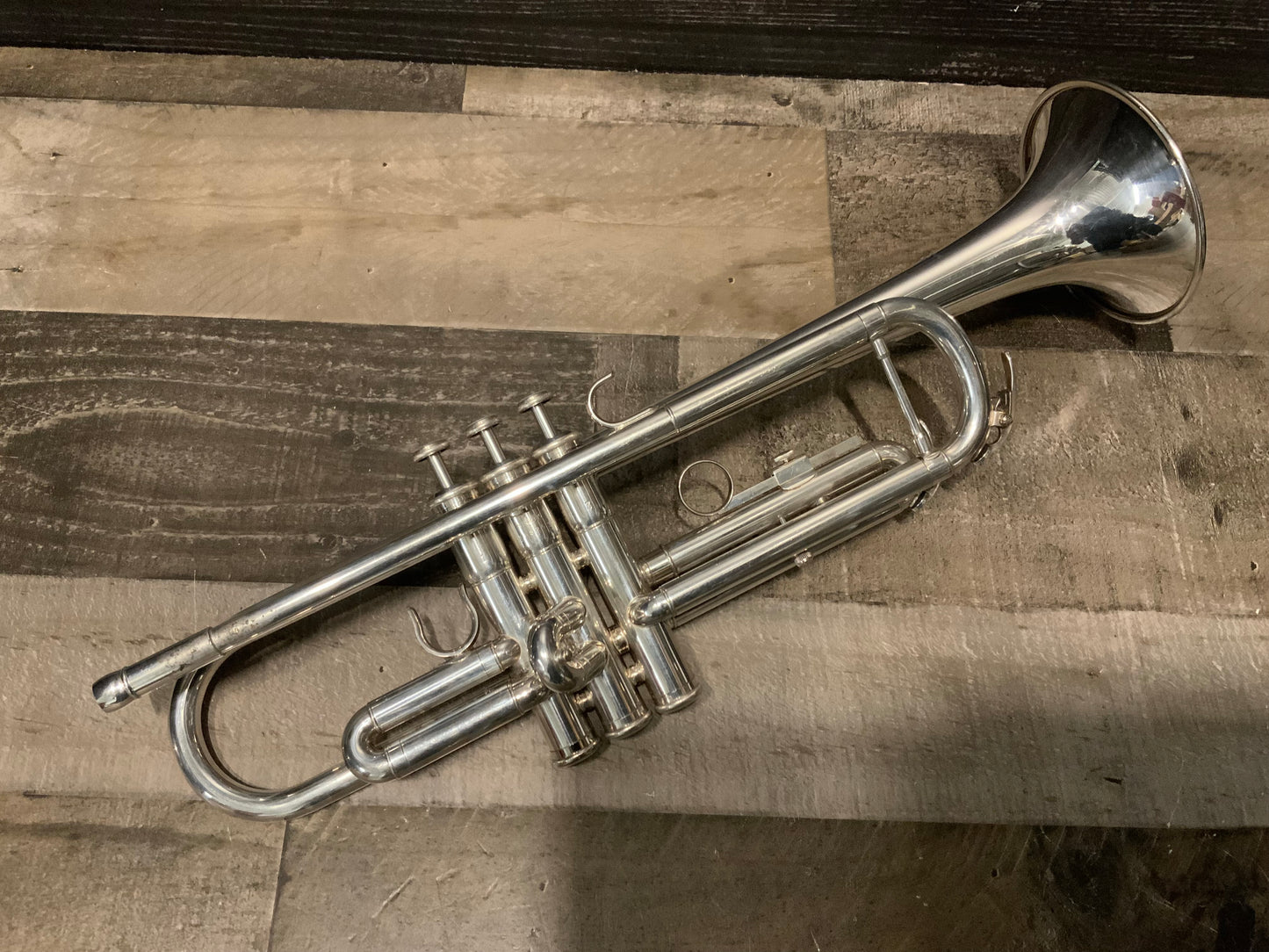 Yamaha YTR2335 Silver Plated Trumpet (used, good condition)