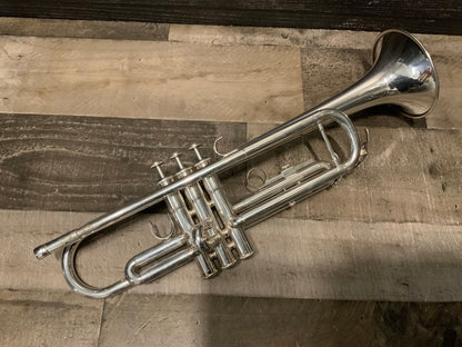 Yamaha YTR2335 Silver Plated Trumpet (used, good condition)