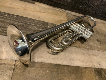 Yamaha YTR2335 Silver Plated Trumpet (used, good condition)