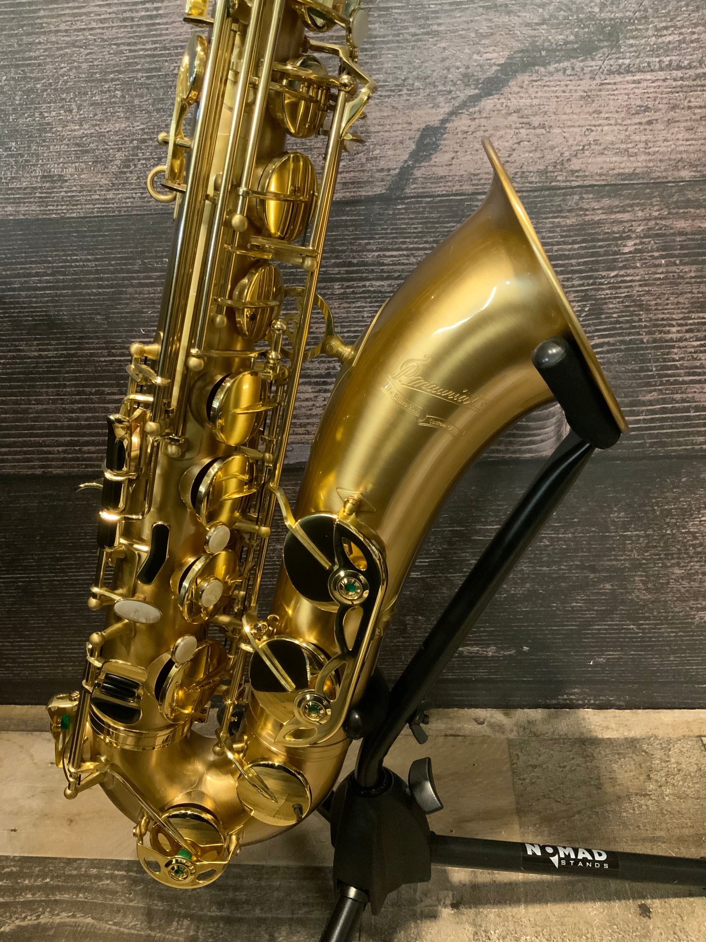 P. Mauriat Le Bravo 200 Tenor Saxophone LEBRAVO200T - Brushed Matte Lacquered