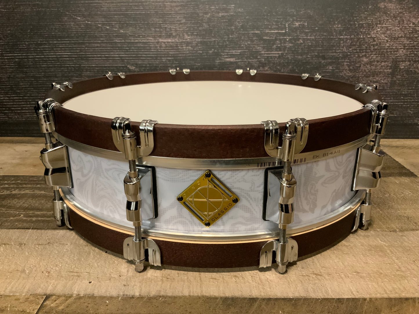 Dixon Classic Sub Zero White 3.5”x14” Maple Hoop Snare Drum PDSCL354SWM