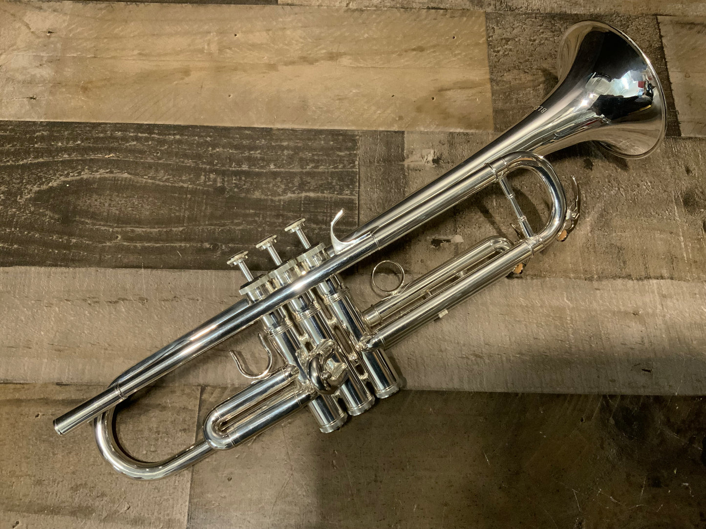 Blessing 1660 Silver Plated Bb Trumpet (used, near mint excellent condition)