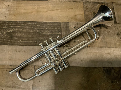 Blessing 1660 Silver Plated Bb Trumpet (used, near mint excellent condition)